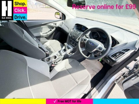 Ford Focus 1.6 Edge Hatchback LG61XCK Silver #2