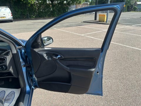 Ford Focus St 170 2002 Silver #16