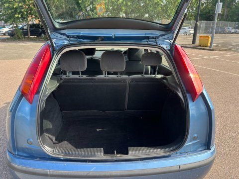 Ford Focus St 170 2002 Silver #19