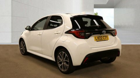 Toyota Yaris 1.5 Vvt-h Excel LV22CTY White #3