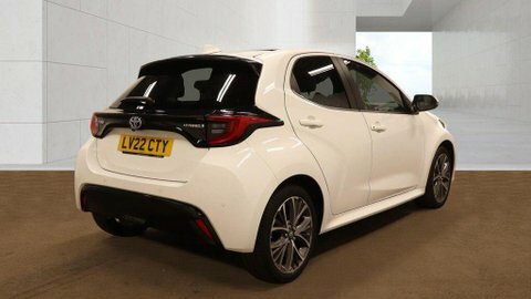 Toyota Yaris 1.5 Vvt-h Excel LV22CTY White #4