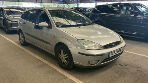 Ford Focus 1.4L Cl Red #1