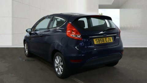 Ford Fiesta Hatchback Red #3