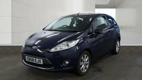 Ford Fiesta Hatchback Red #2