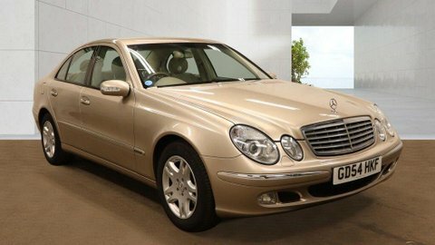 Mercedes-Benz E Class 2.6 E240 Elegance Silver