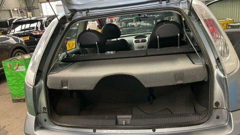 Vauxhall Corsa 1.2I 16V Active Red #9