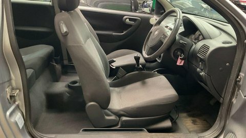 Vauxhall Corsa 1.2I 16V Active Red #11