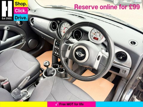 Mini Hatch 1.6 One Hatchback LR05CUH Black #2
