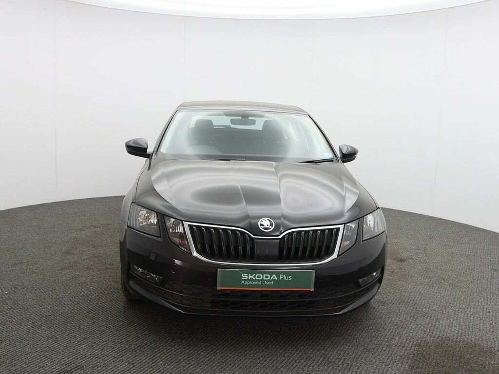 Skoda Octavia 1.0 Tsi Gpf Se Technology Hatchback Dsg GC19WVK Black #2