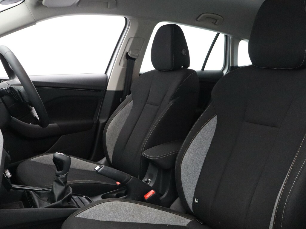 Skoda Scala Se Edition Silver #19
