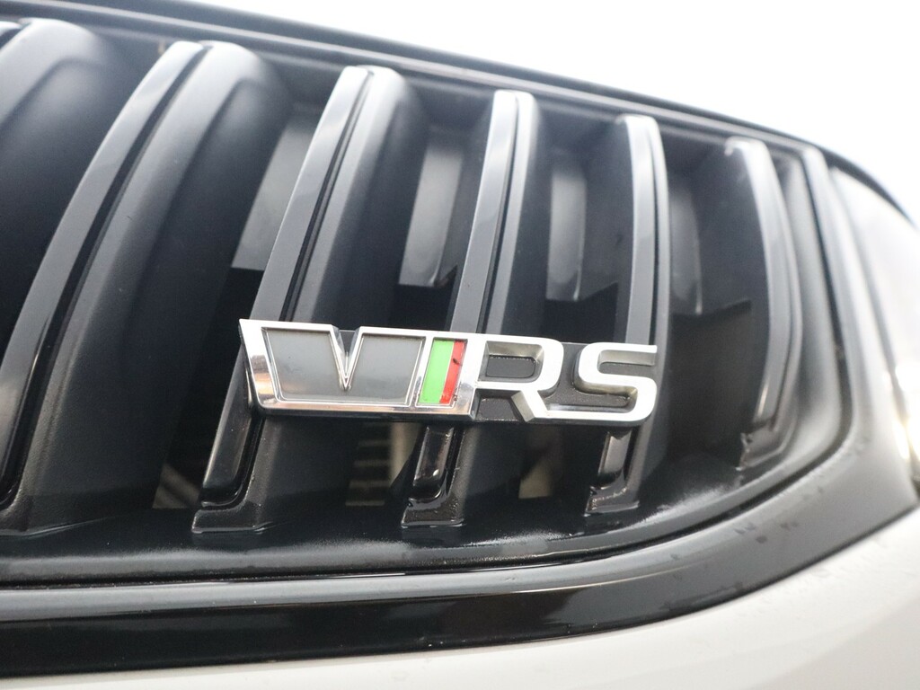 Skoda Octavia Octavia Vrs Tdi S-a Green #15
