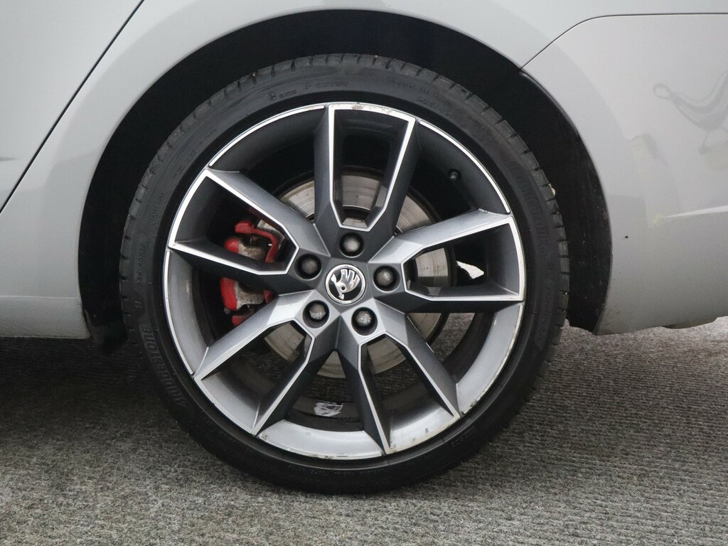 Skoda Octavia Octavia Vrs Tdi S-a Green #10