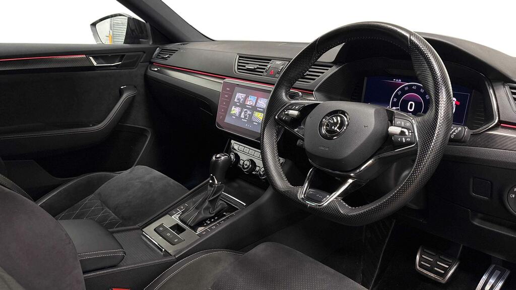 Skoda Superb 1.4 Tsi Iv 13Kwh Sportline Plus Estate Black #6