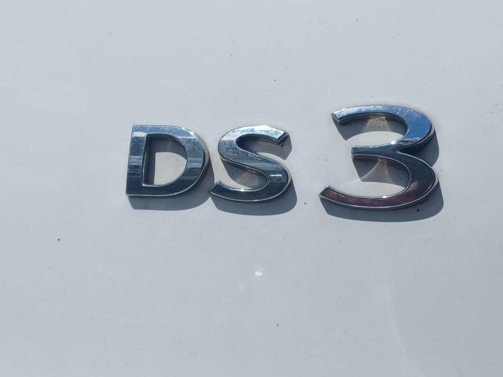 DS DS 3 1.2 Puretech Connected Chic Euro 6  White #2