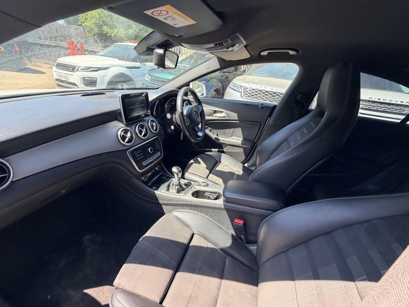 Mercedes-Benz CLA Class Cla 180 Sport White #4