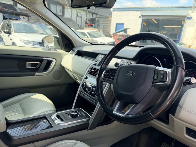 Land Rover Discovery Sport Td4 Se Tech White #2
