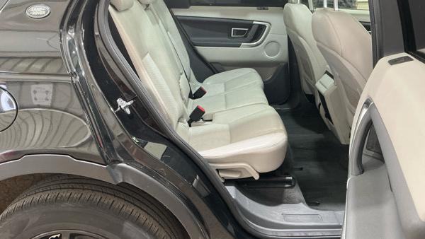 Land Rover Discovery Sport Td4 Se Tech Black #2
