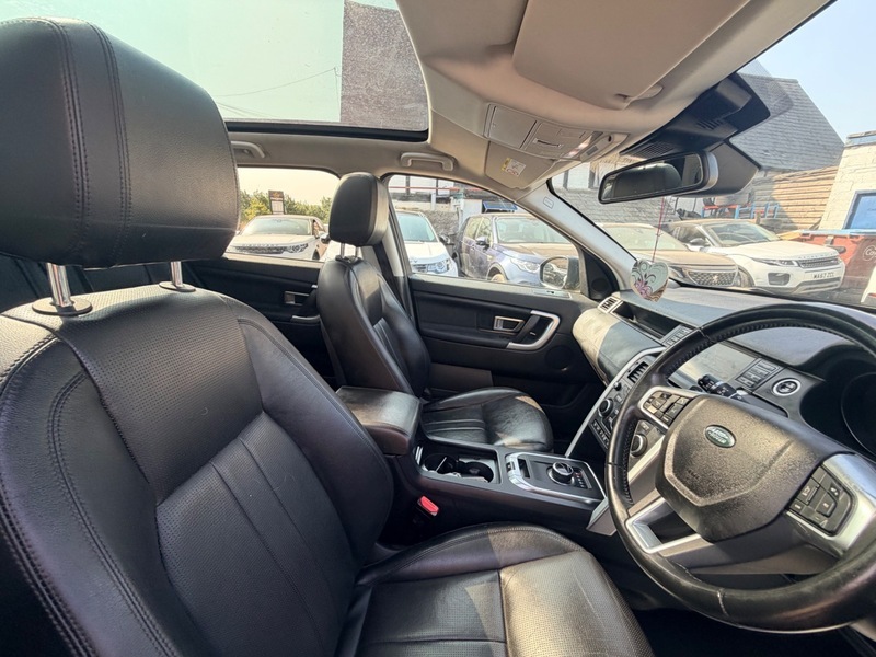 Land Rover Discovery Sport Td4 Hse DY19UWJ Black #2