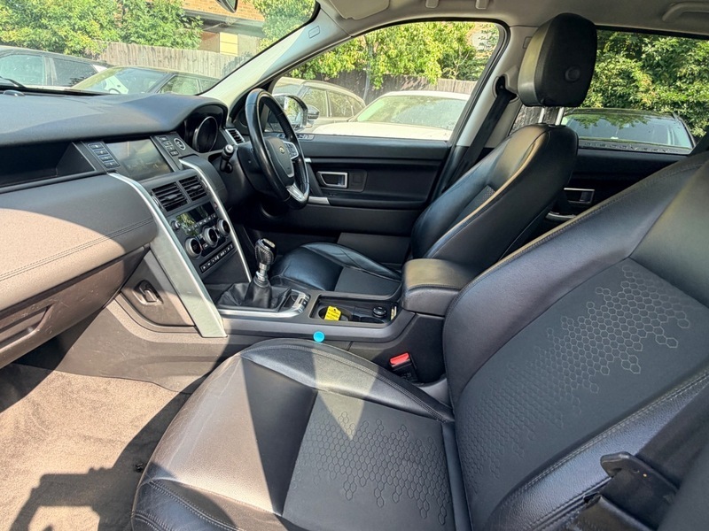 Land Rover Discovery Sport Td4 Se Tech White #3
