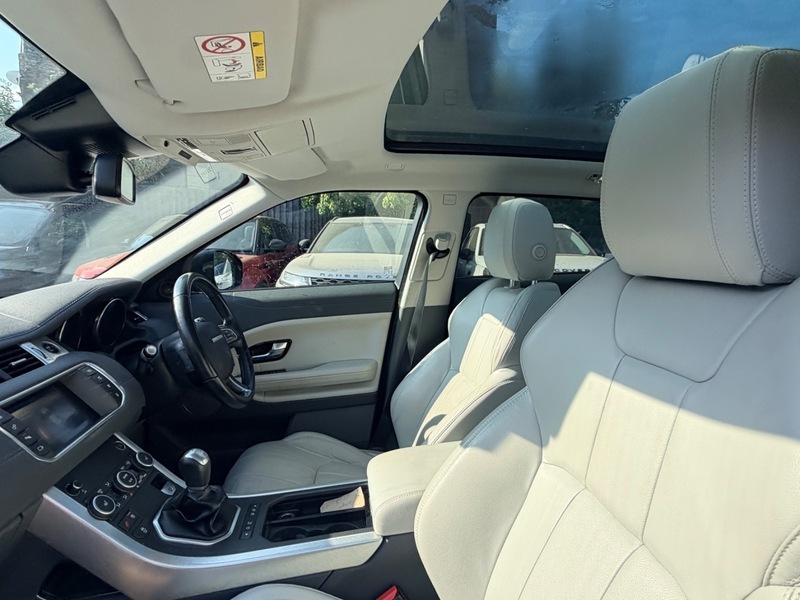 Land Rover Range Rover Evoque 2.0 Td4 Se Tech Red #10