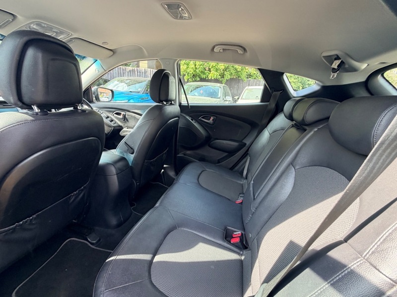 Hyundai Ix35 Crdi Se Nav Black #3