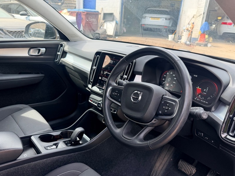 Volvo XC40 Recharge T4 Inscription Expression Black #5