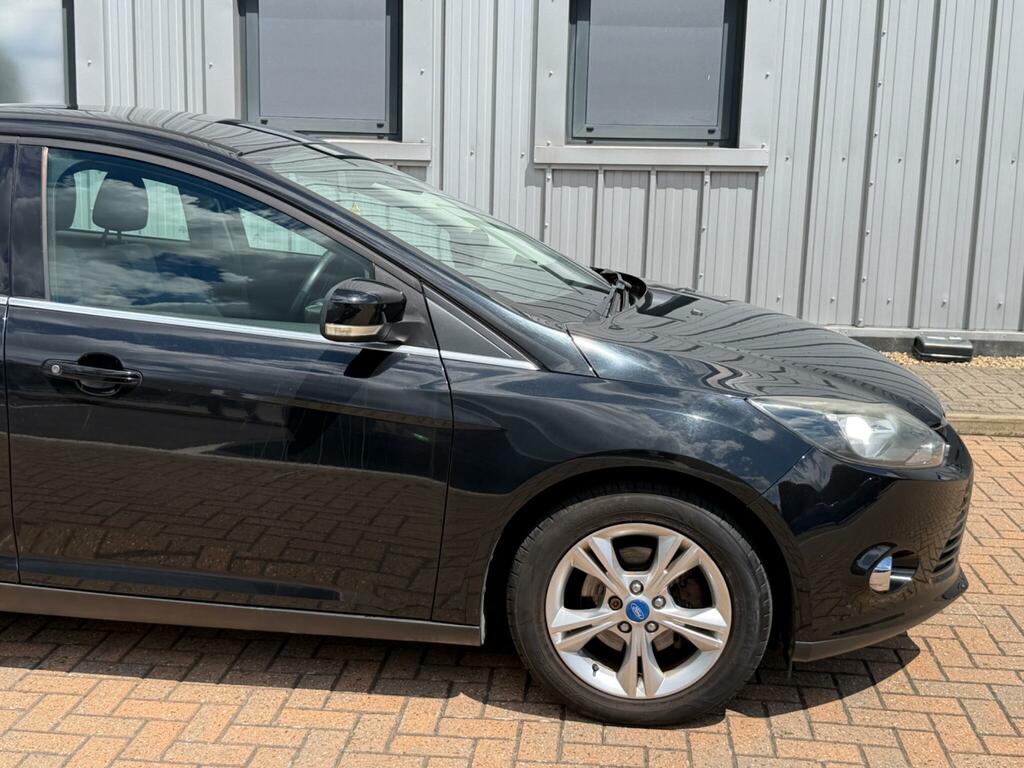 Ford Focus 1.6 Zetec Powershift Euro 5 Black #2