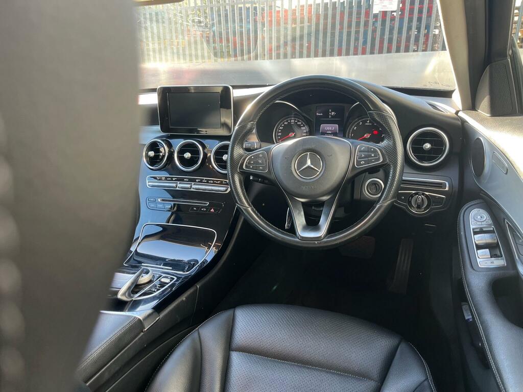 Mercedes-Benz C Class 2.1 D Amg Line Premium Plus 7G-tronic Euro 6 S White #98