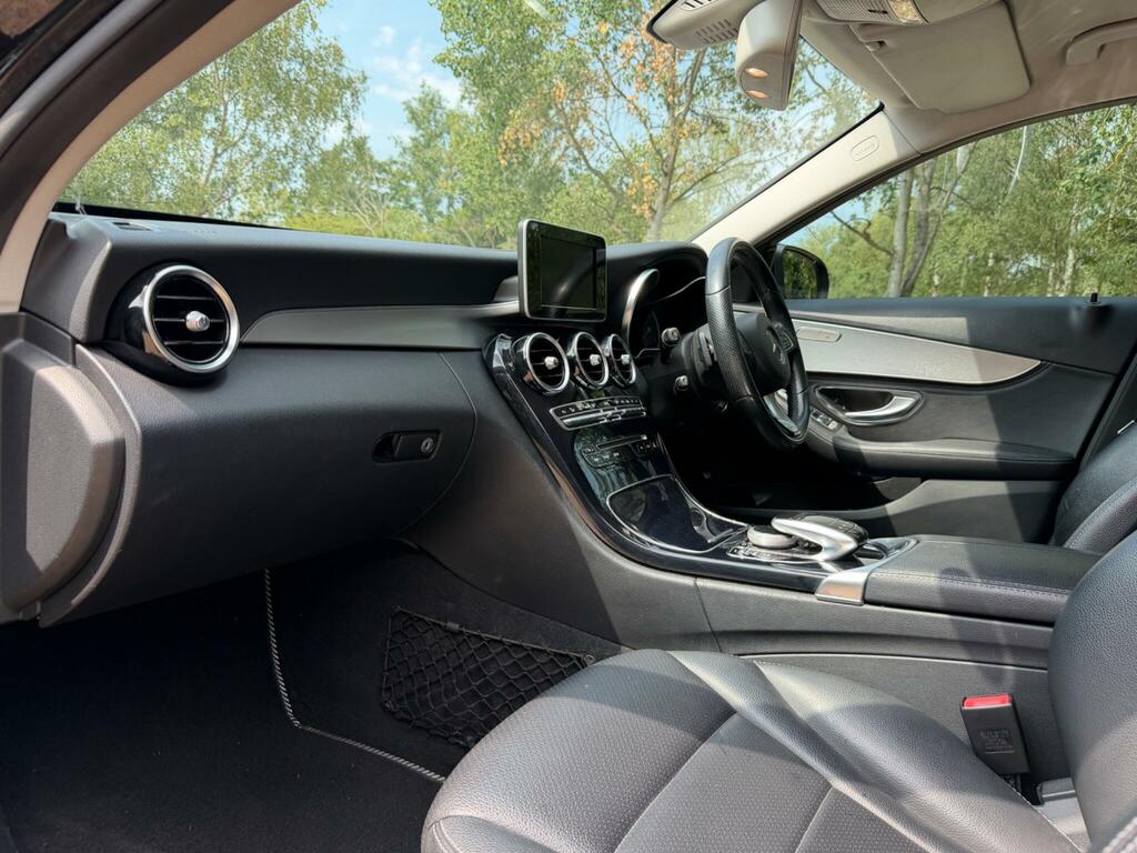 Mercedes-Benz C Class Coupe White #25