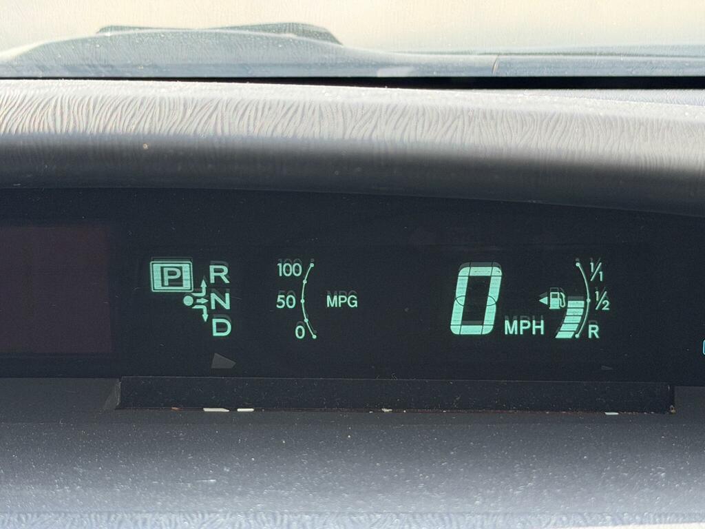 Toyota Prius 2010 10 T Red #18