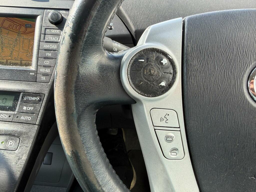 Toyota Prius 2010 10 T Red #24