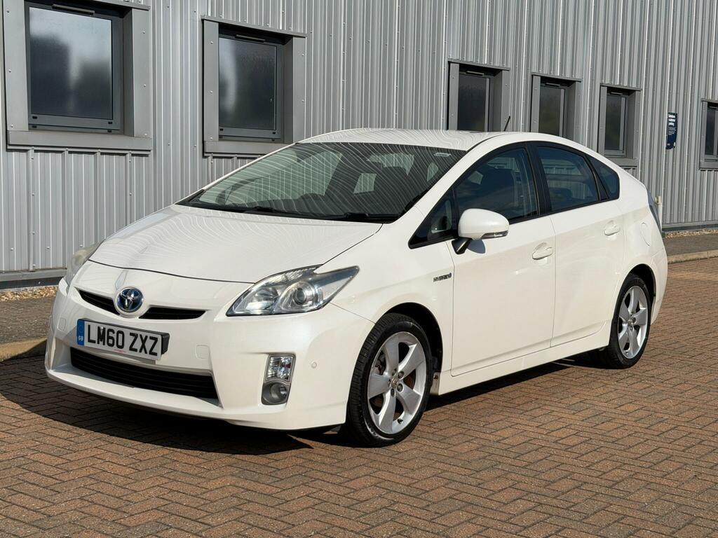 Toyota Prius 2010 10 T Red #59