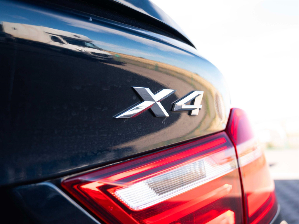 BMW X4 White #93