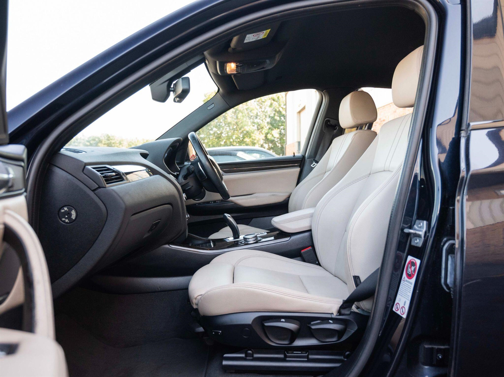 BMW X4 White #31