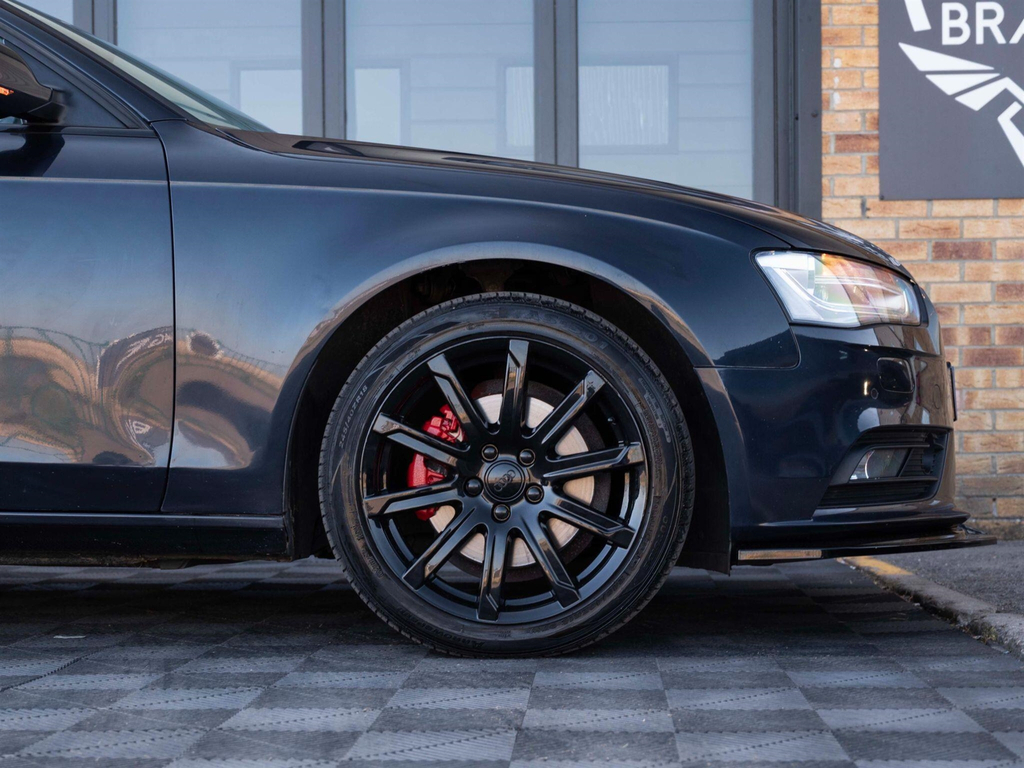 Audi A4 Avant Avant 2.0 Red #7