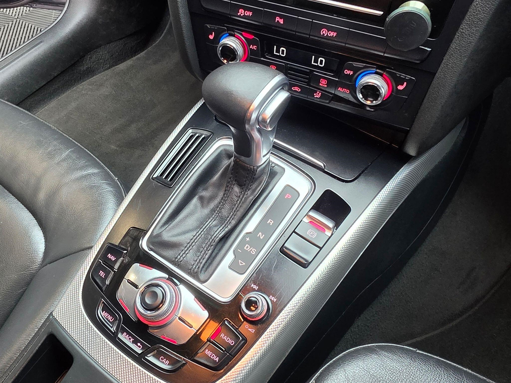 Audi A4 Avant Avant 2.0 Red #76