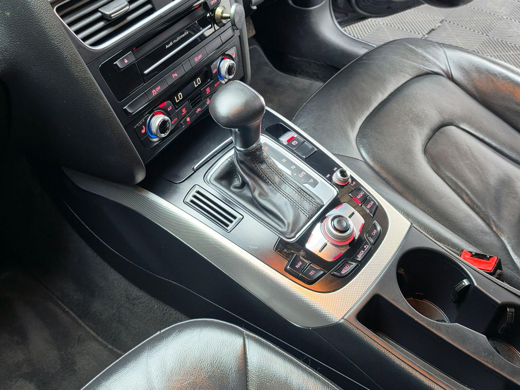 Audi A4 Avant Avant 2.0 Red #75