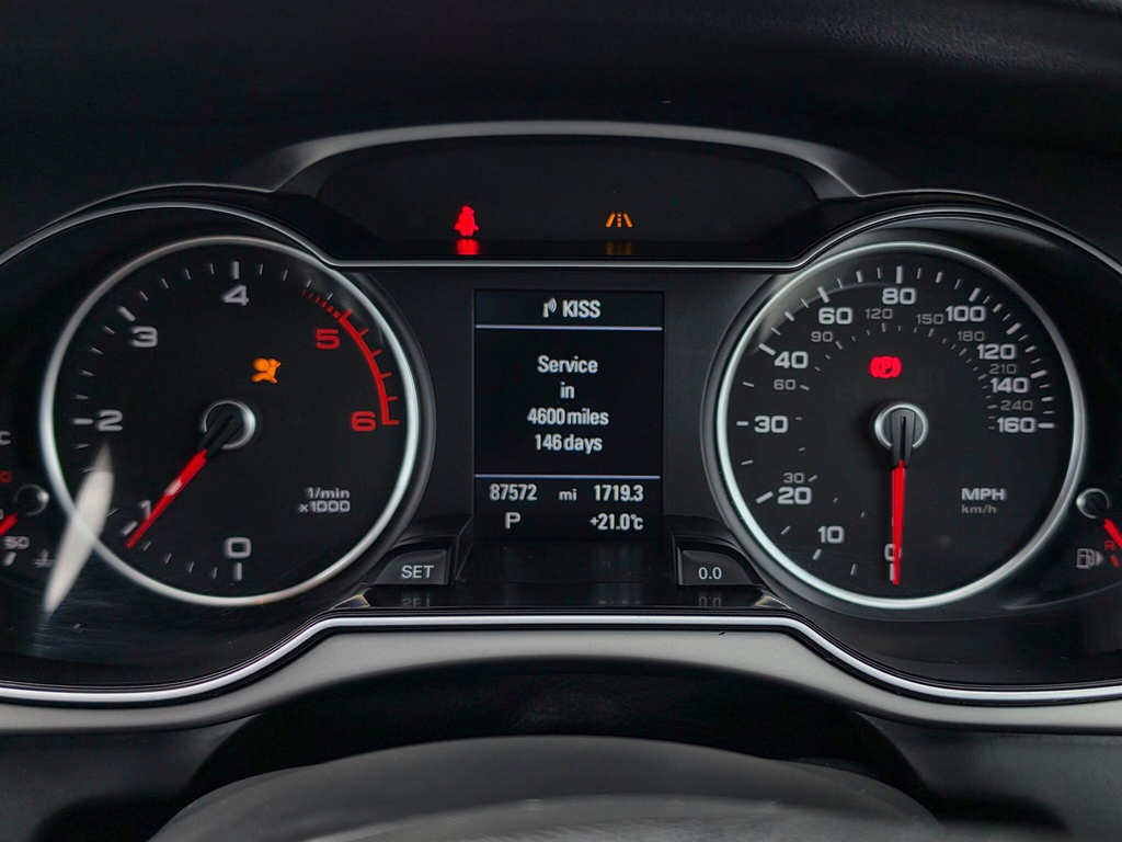 Audi A4 Avant Avant 2.0 Red #18