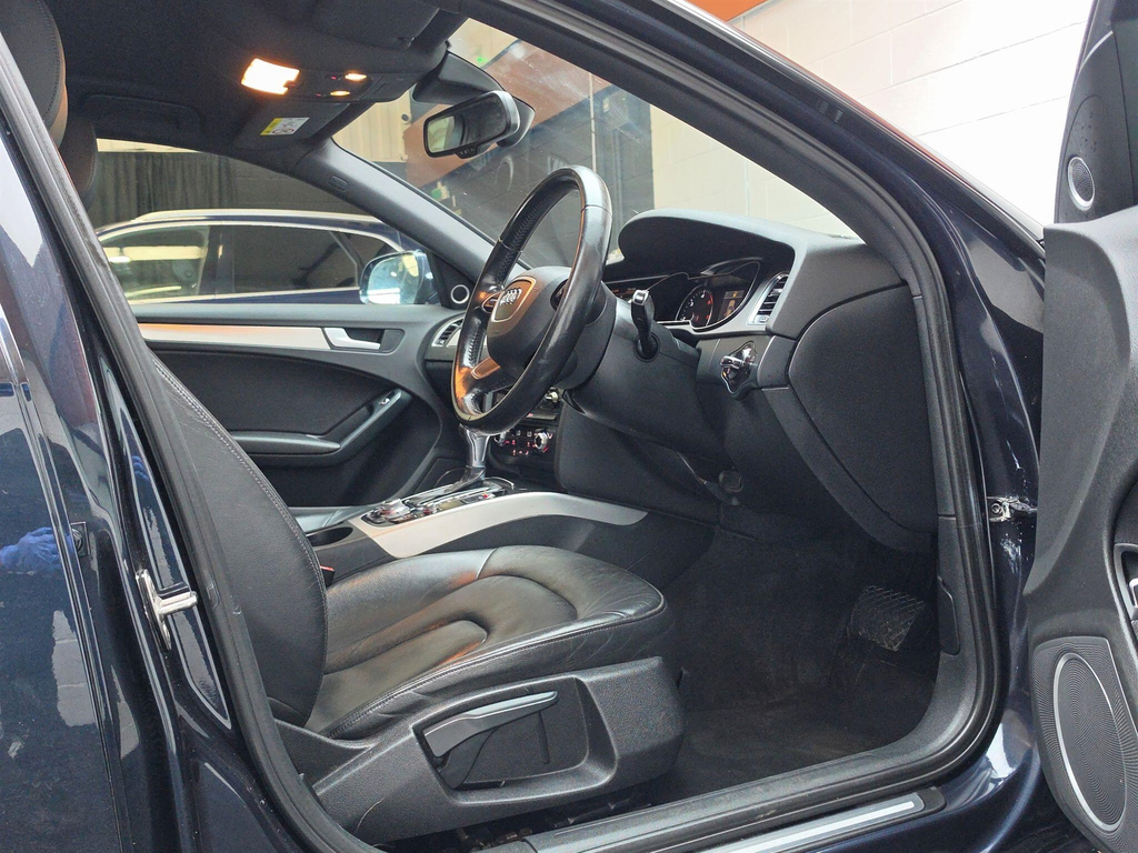 Audi A4 Avant Avant 2.0 Red #10