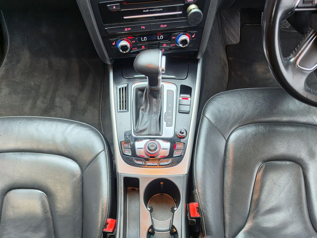 Audi A4 Avant Avant 2.0 Red #73