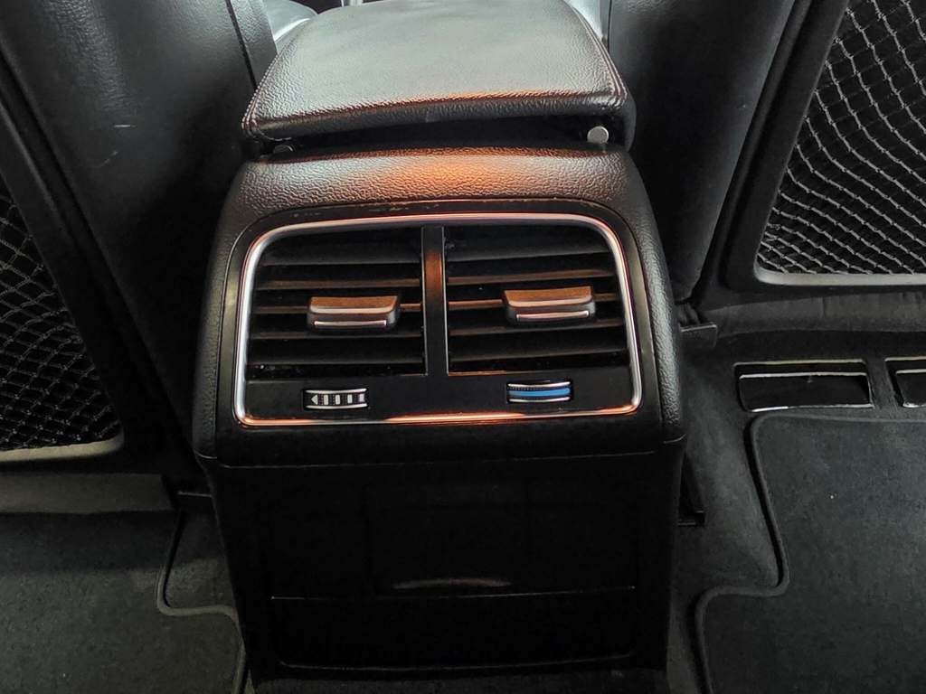 Audi A4 Avant Avant 2.0 Red #43