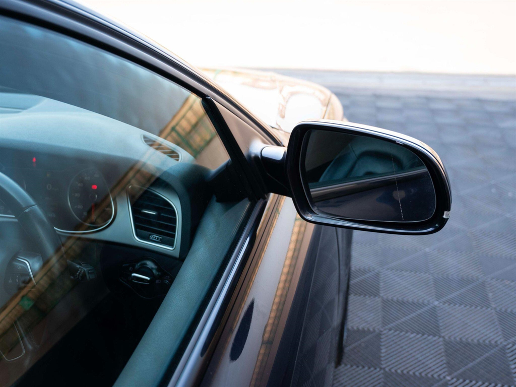 Audi A4 Avant Avant 2.0 Red #70