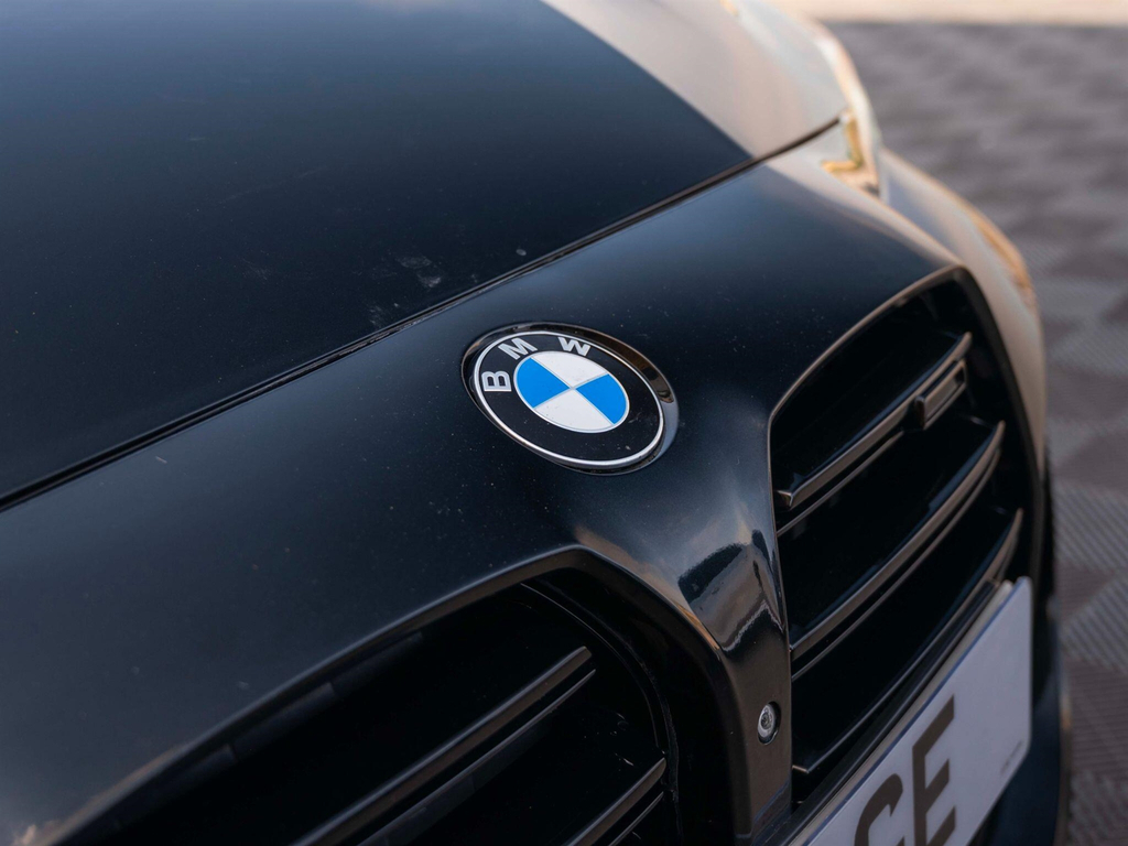 BMW M4 M4 Competition Step Yellow #89
