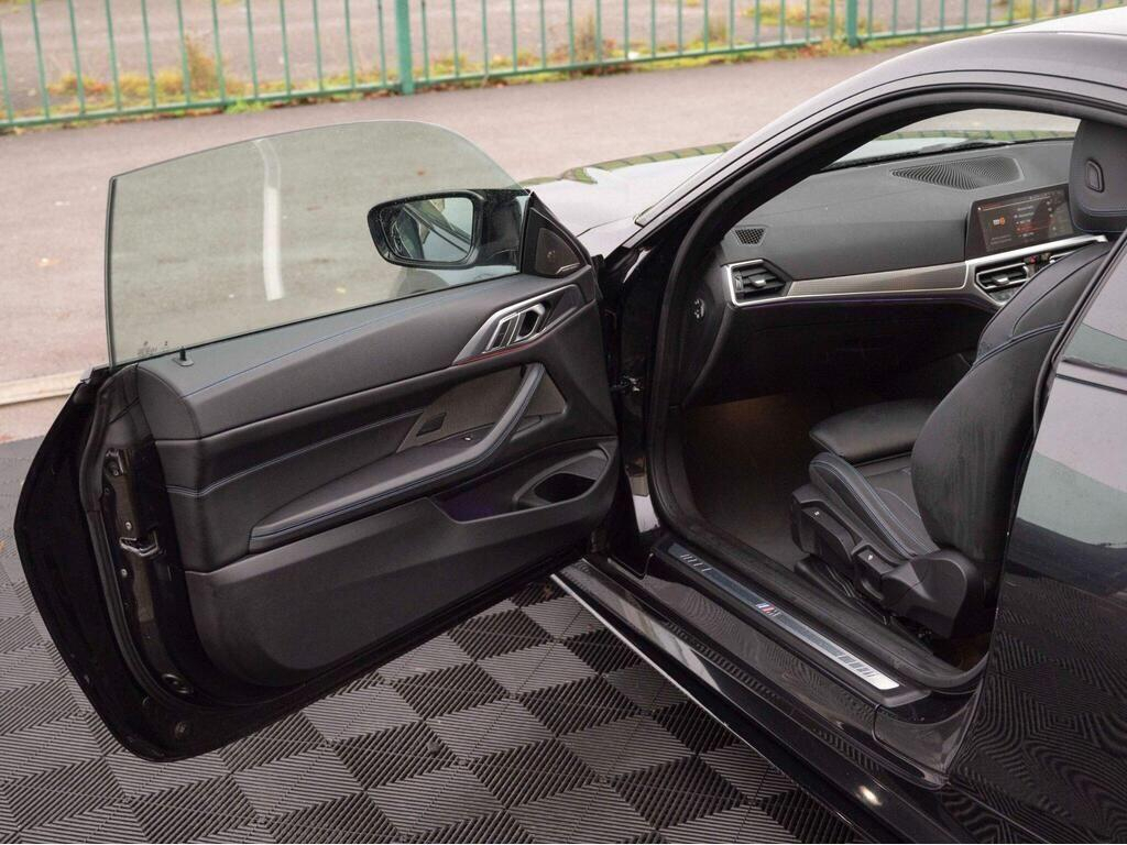 BMW M4 M4 Competition Step Yellow #26