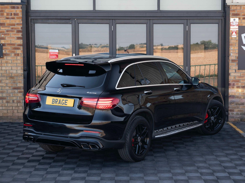 Mercedes-Benz GLC Class 2.1 D Amg Line Premium Plus G-tronic 4Matic Euro Black