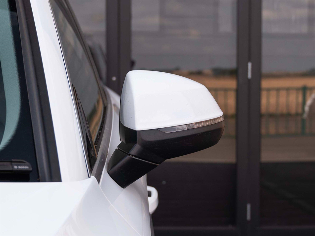 Audi Q5 S Line 2.0 Tdi Quattro 190Ps White #24