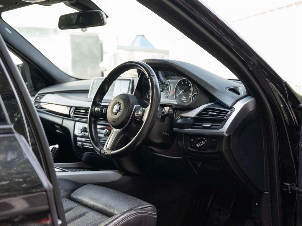 BMW X5 Xdrive40e M Sport Silver #17