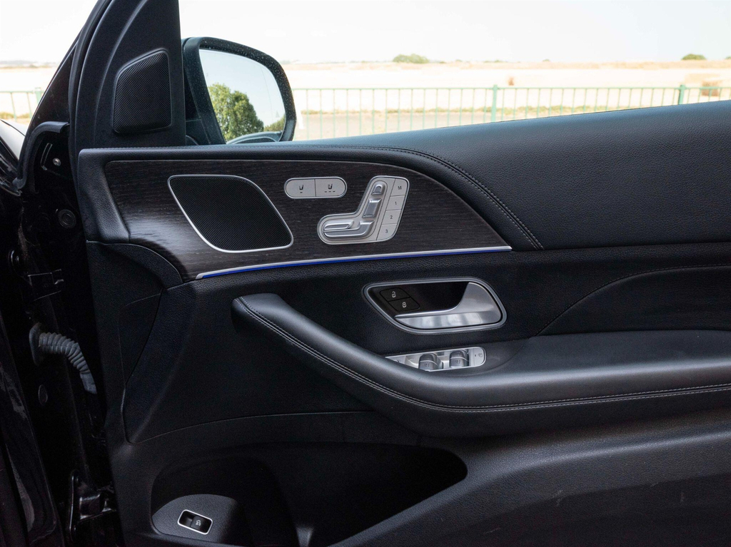 Mercedes-Benz GLE Class Amg Line Silver #11