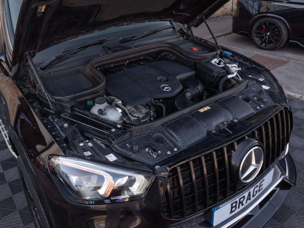 Mercedes-Benz GLE Class Amg Line Silver #20