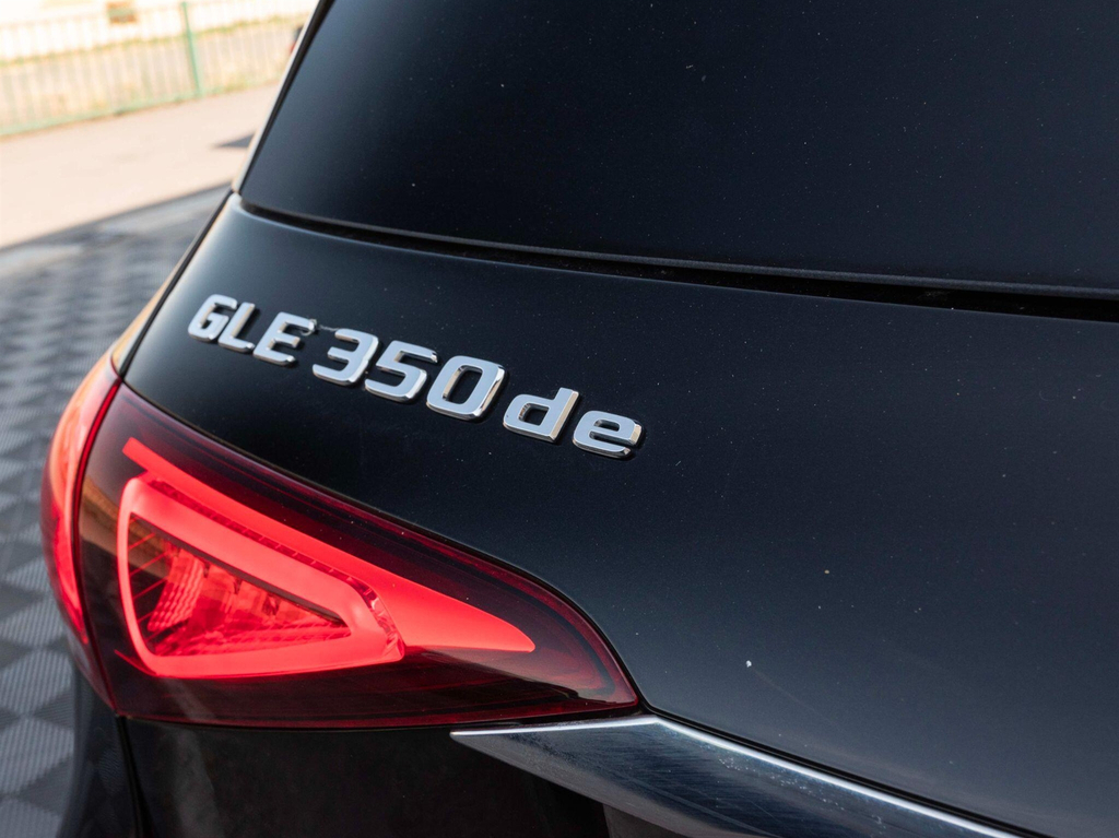 Mercedes-Benz GLE Class Amg Line Silver #89